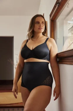 High waisted medium Briefs Perfect curves