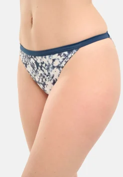 High-cut bikini Briefs All in the details
