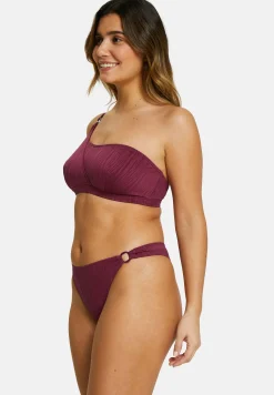 High-cut bikini Briefs On board