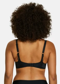 Lightly lined spacer bra Arum