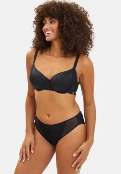 Lightly lined spacer bra Ariane