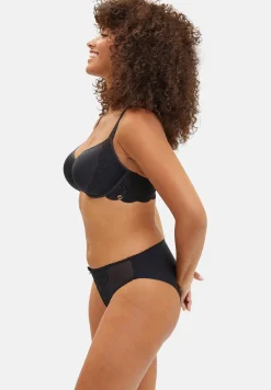 Lightly lined spacer bra Ariane