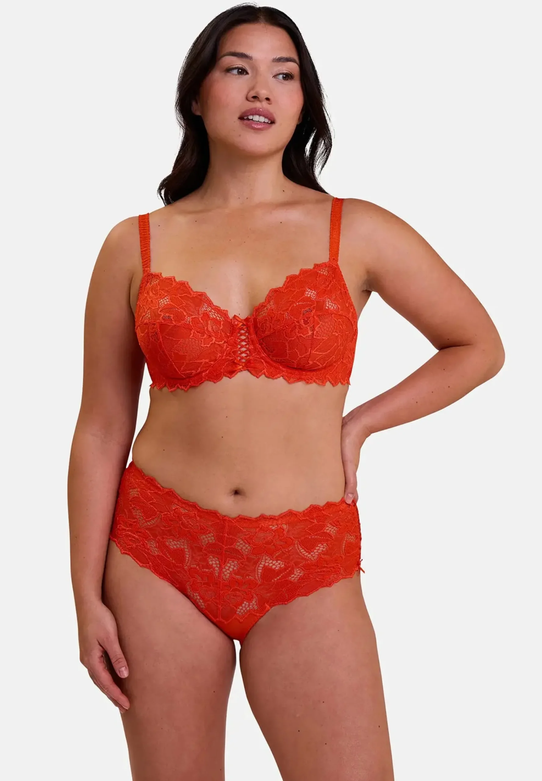 Medium briefs Arum