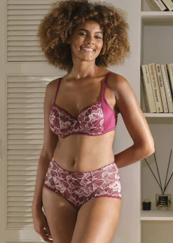 Medium briefs Capucine