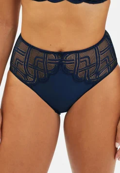 Medium Briefs Elise