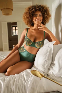 Medium briefs Georgia