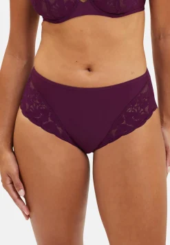 Medium briefs Romance