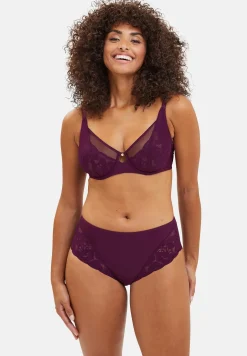 Medium briefs Romance