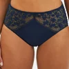 Medium briefs Suzie