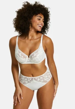 Medium Briefs Suzie