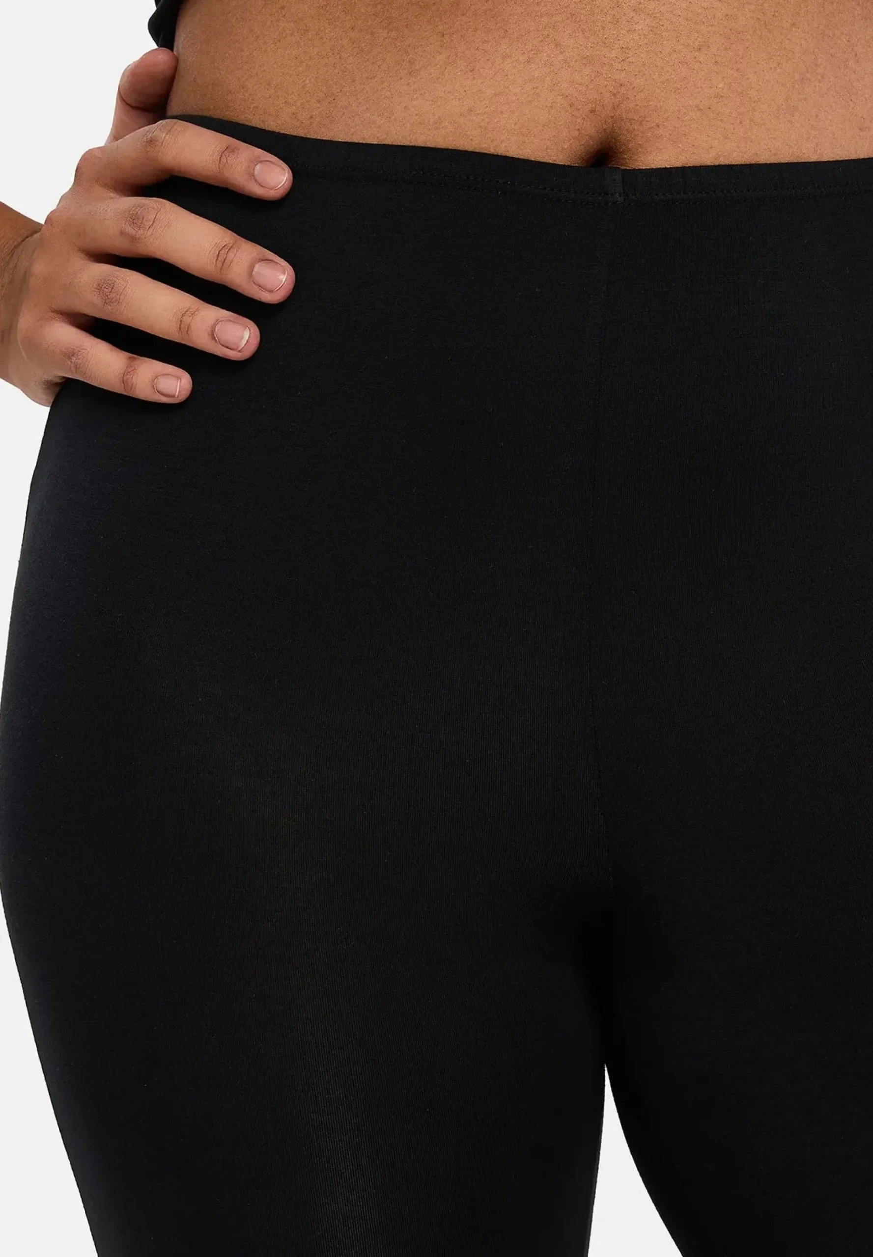 Set of thermal tank top and leggings Chill Black Chill