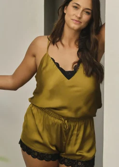 Shorts Shiny