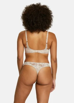 Thong Arum